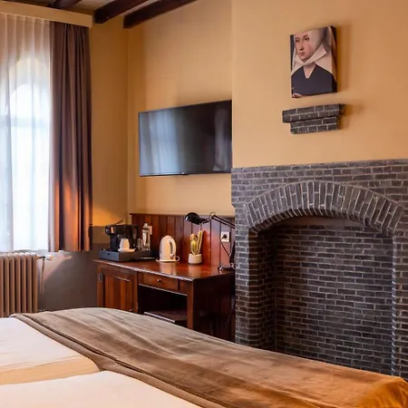 Monasterium Poortackere Hotel 3*
